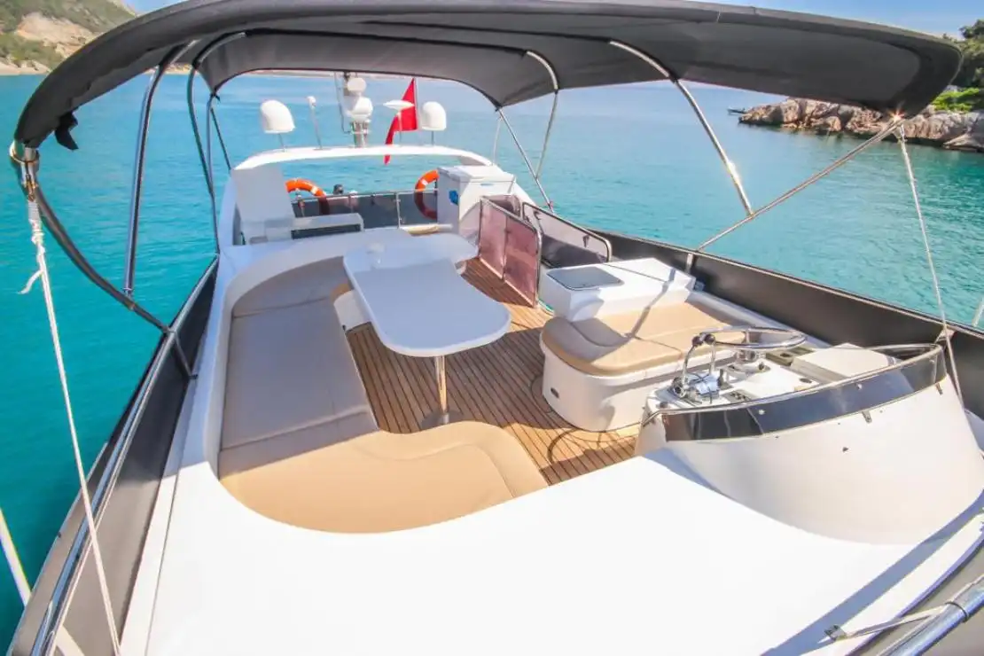 Antalya Yacht Rental 18m Princess Custom 